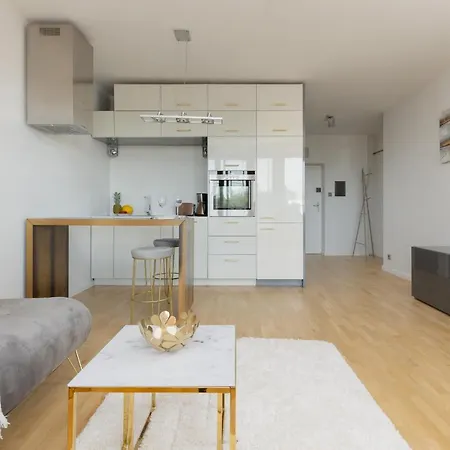 Golden Sands Piaskowa With Parking & Balcony By Renters * 华沙