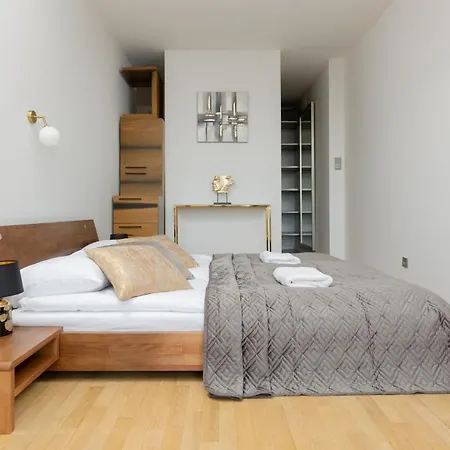 Hotel Golden Sands Piaskowa With Parking & Balcony By Renters *