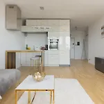 Golden Sands Piaskowa With Parking & Balcony By Renters * Warschau